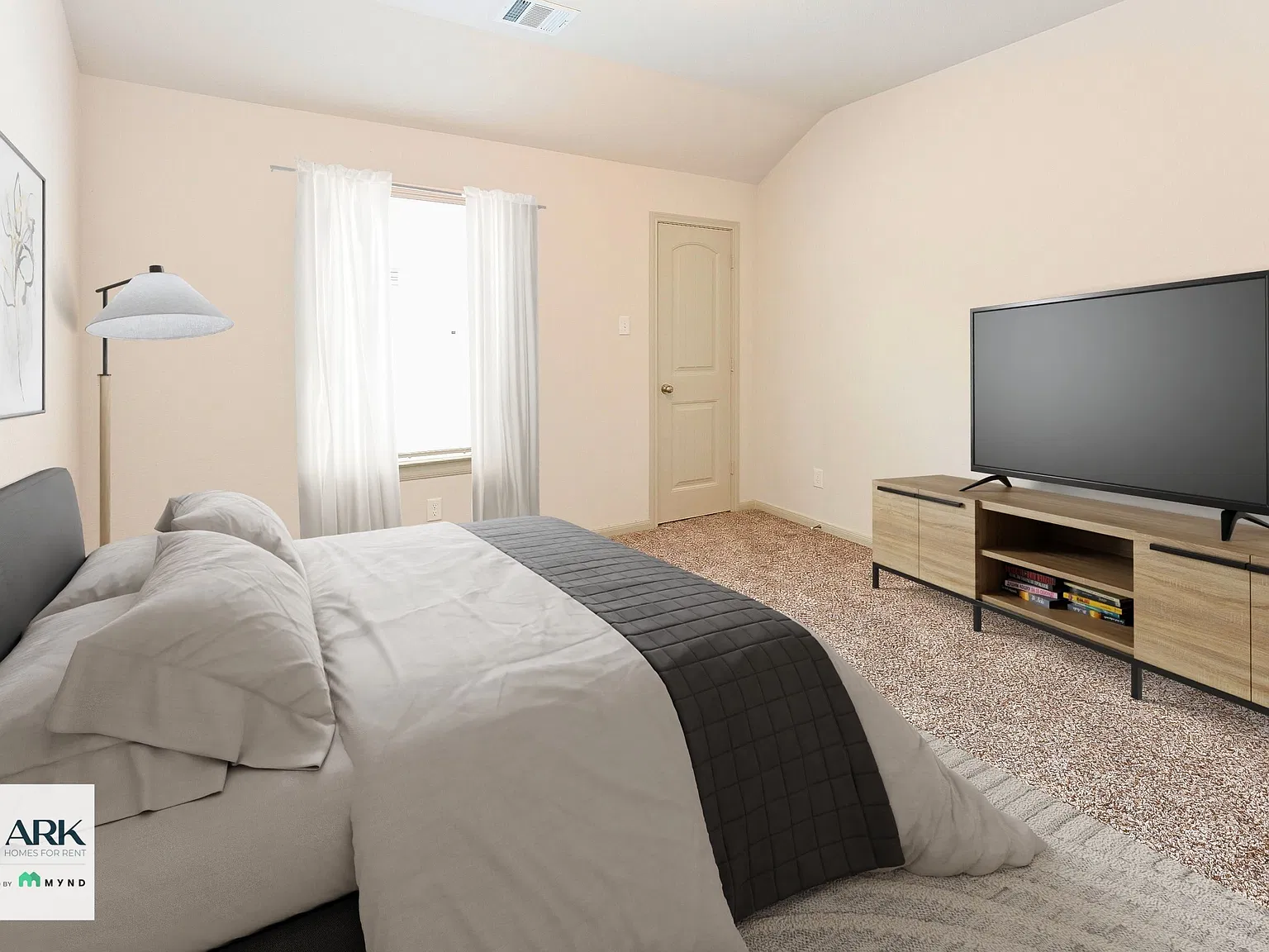4 bed, 3.5 bath, 1900 sqft, $2,405 — Photo 4