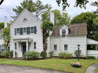 120 Plainview Rd, Woodbury, NY 11797