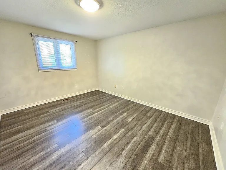 49 Decew Woods Ct #1 — Photo 14