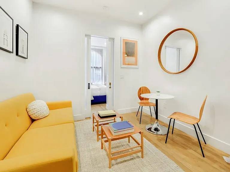 223 W 10th St #B — Photo 10