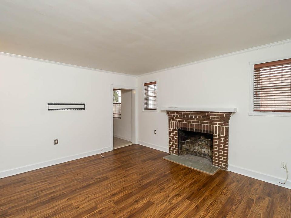 1st image of 5619 8th St N