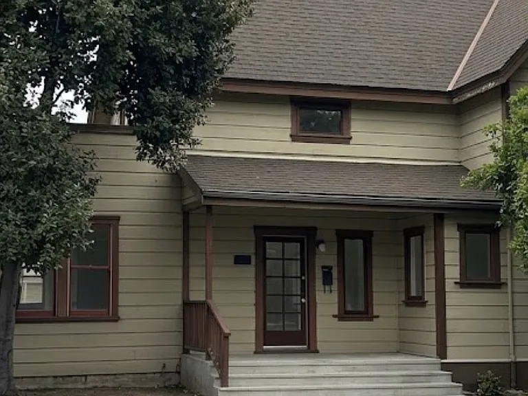 204 Maple St — Photo 5