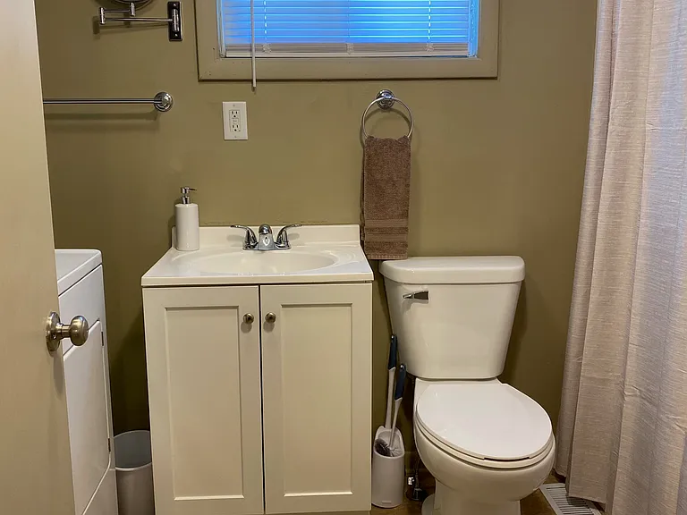 1042 S Cooper St — Photo 11