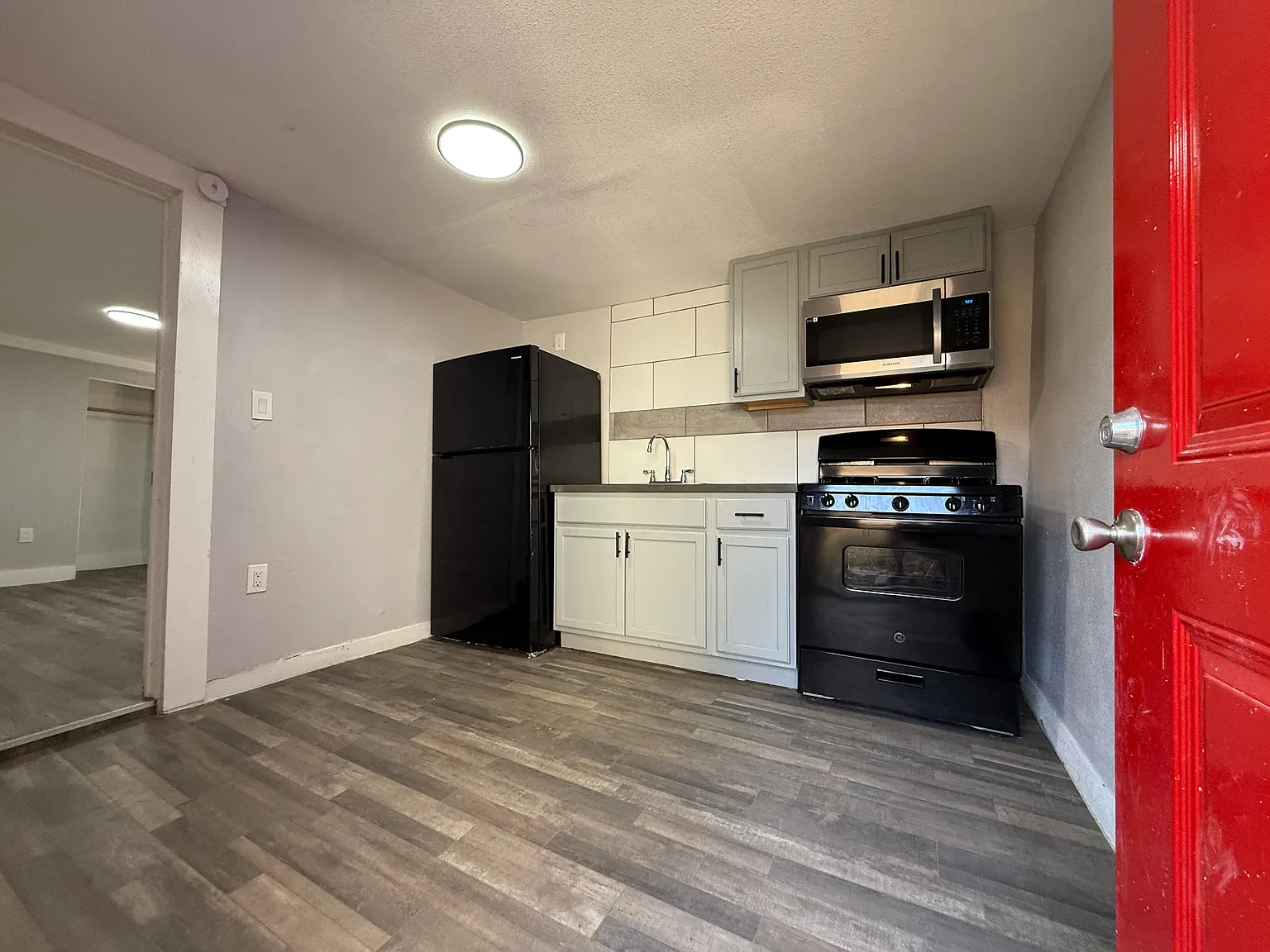 1 bed, 500 sqft, $625 — Photo 1