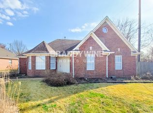 6301 Ragan Farm Dr, Memphis, TN 38141