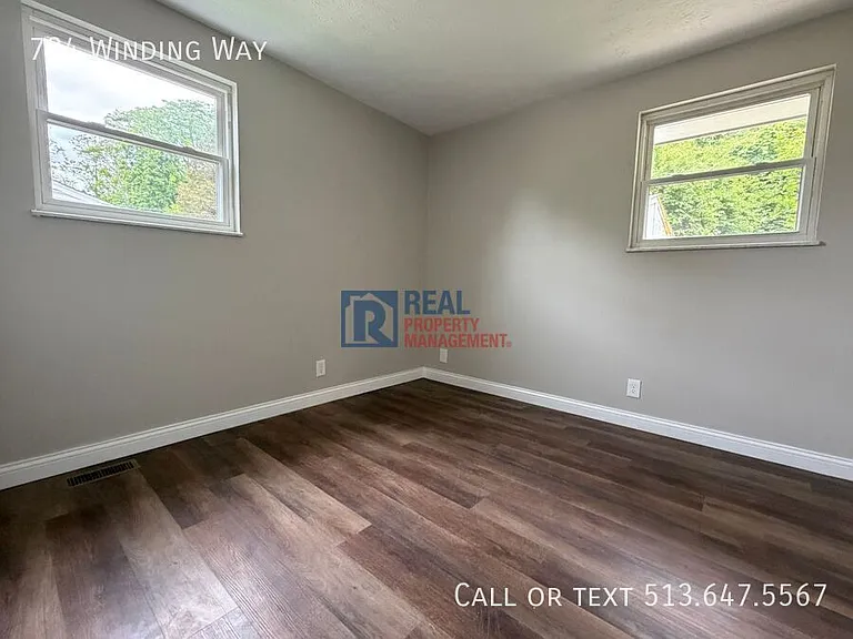 724 Winding Way — Photo 14