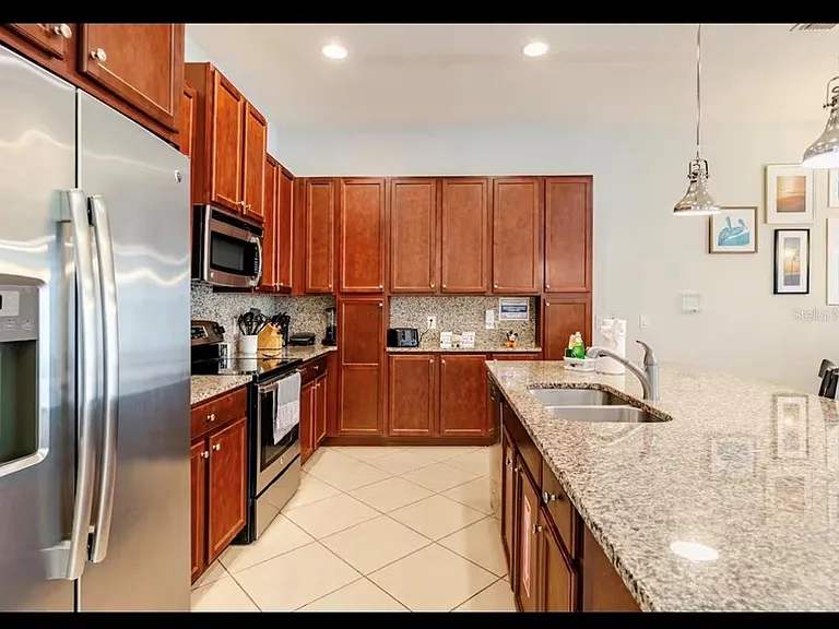 354 Captiva Dr — Photo 11