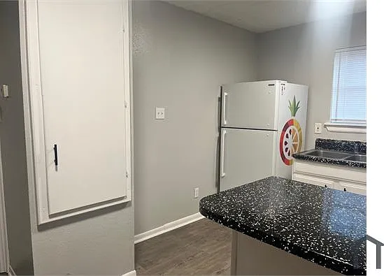 2650 McFaddin St #9 — Photo 5