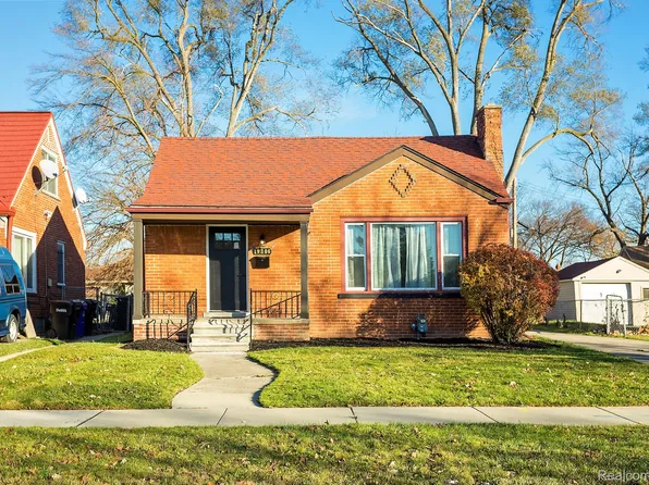 19806 Whitcomb St, Detroit, MI 48235