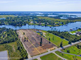 7242 Bay Crest Rd, Southport, FL 32409
