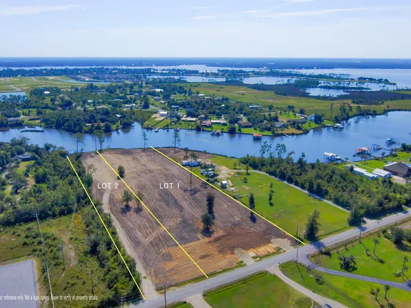 7242 Bay Crest Rd, Southport, FL 32409