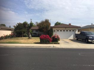 563 W Pico Ave, Clovis, CA 93612