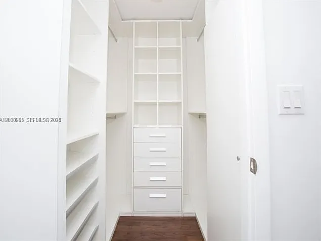 2 bed, 2.0 bath, $4,700 — Photo 4