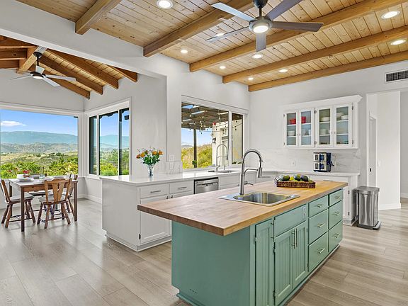 5th image of 30659 Diaz Rd