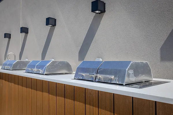 Rented by Brooklyn Group | media 21