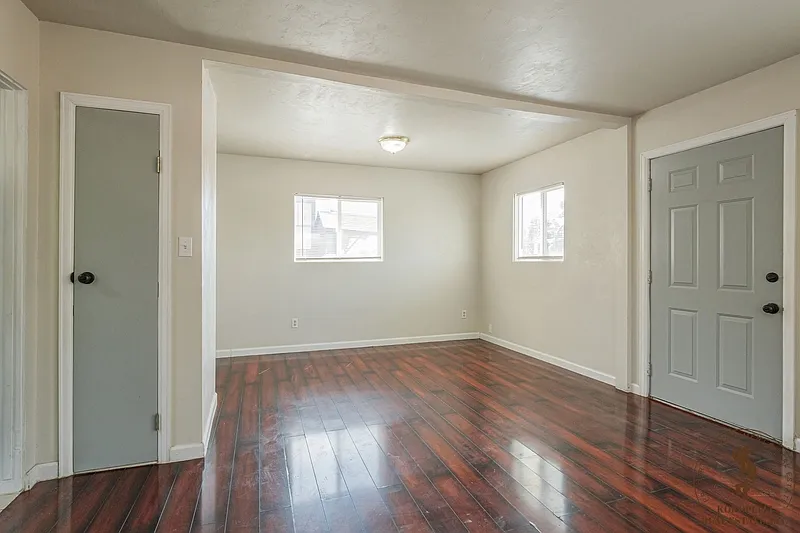 2 bed, 1.0 bath, 941 sqft, $1,750 — Photo 4