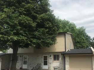 5028 Southwood Cir, Lincoln, NE 68512