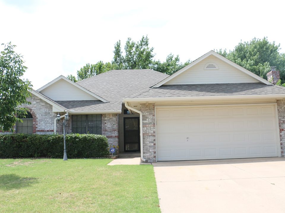 1st image of 13009 Maple Leaf Dr