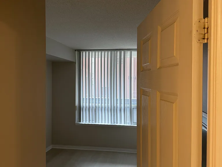 35 Finch Ave E #501 — Photo 16
