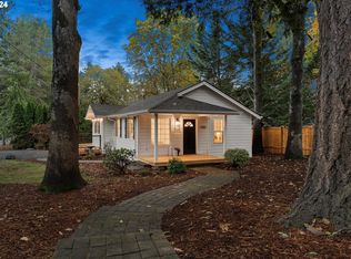 5050 Lower Dr, Lake Oswego, OR