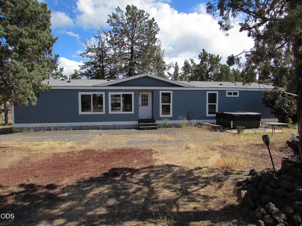 4451 NW 52nd St, Redmond, OR 97756