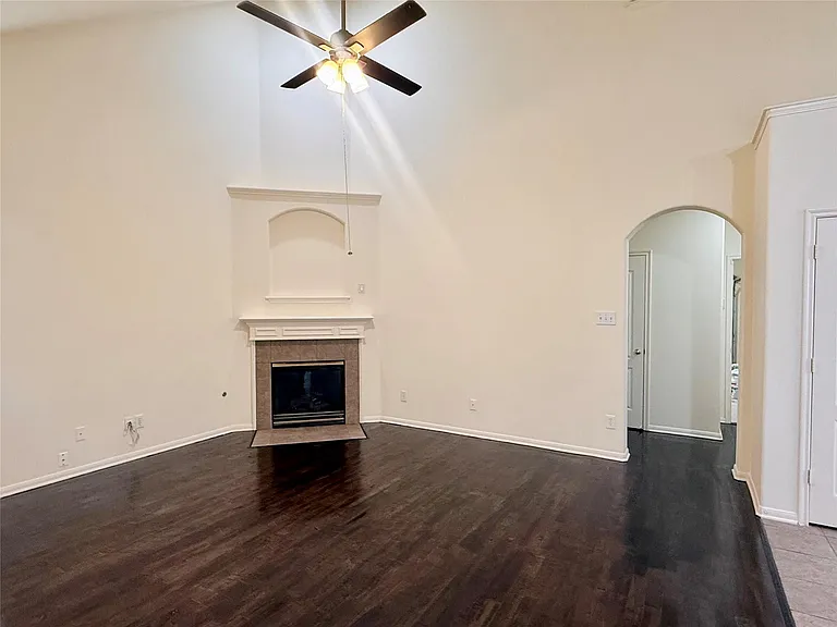 6530 Signal Point Ln — Photo 8