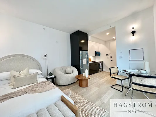 Rented by Hagstrom Management Inc | media 10