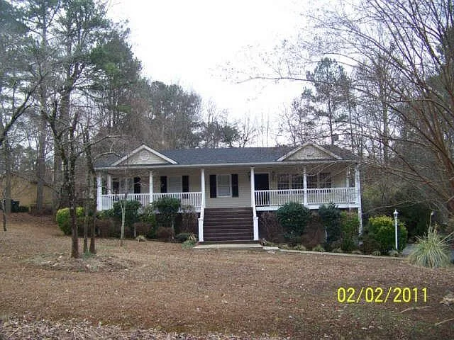 3625 Stonewall Dr photo 1