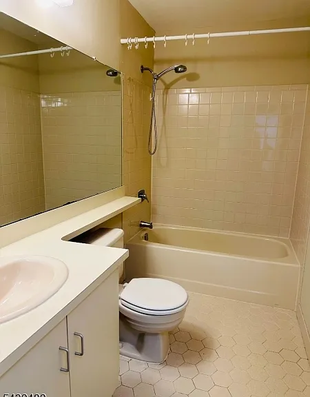 122 Crabapple Ln #122 — Photo 8
