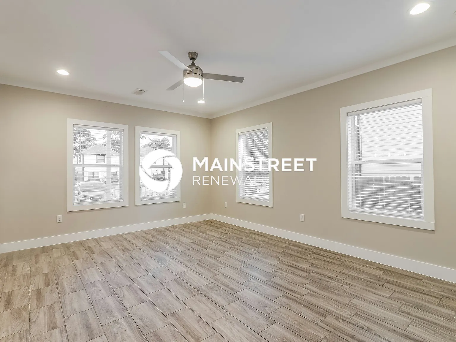 8219 Crestview Dr — Photo 3