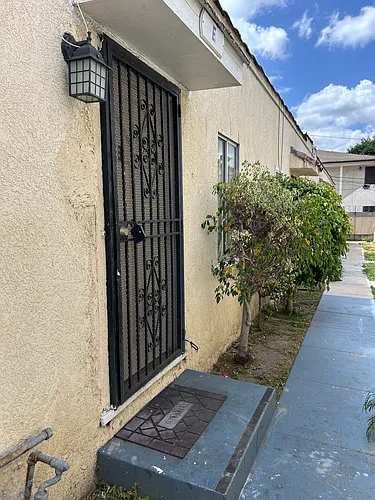 6360 Gentry St #E Photo 1 6360 Gentry St #E Photo 1