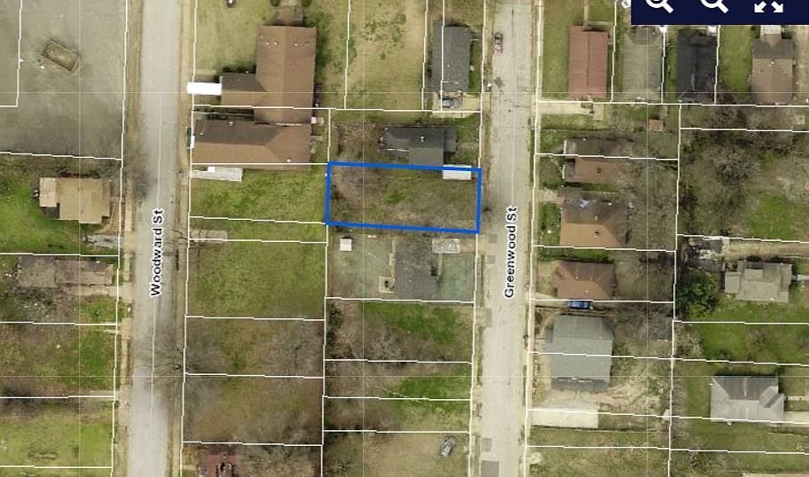 2nd image of 1375 Greenwood St Lot 115-116
