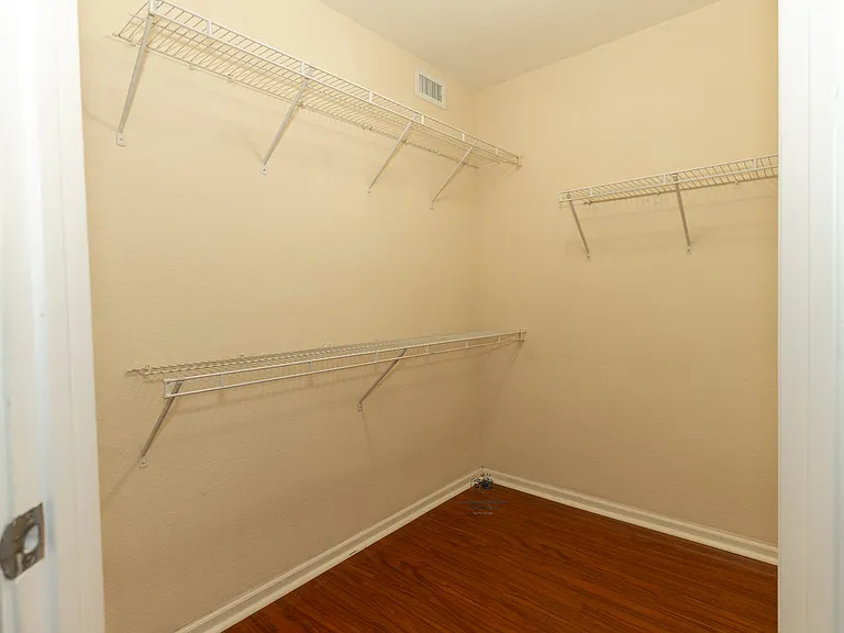 10075 Gate Pkwy N #2202 — Photo 15