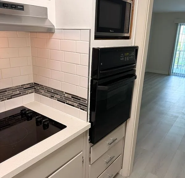 1405 Oak Grove Ave #107 — Photo 12