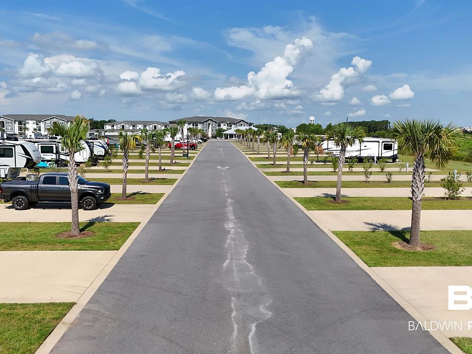 1st image of 711 Vacation Cir