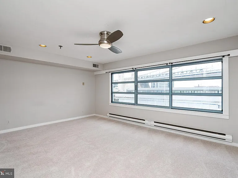 7 N Columbus Blvd #223 — Photo 12