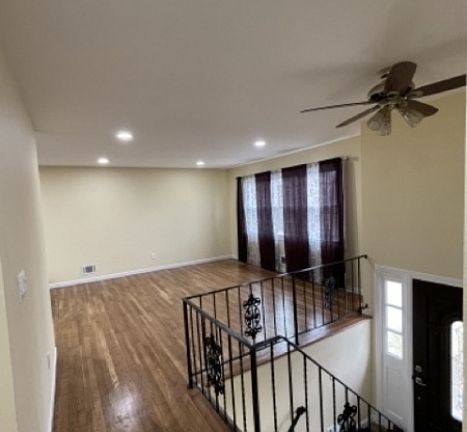 3rd image of 337 Jamestown Rd