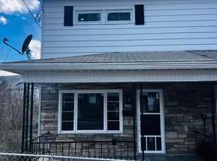 1009 Grove St, Avoca, PA 18641