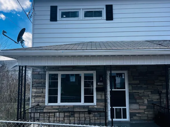 1009 Grove St, Avoca, PA 18641