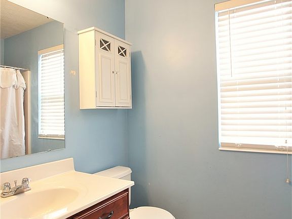 5th image of 643 Makayla Ct