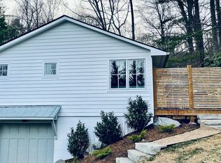 18 Lovers Loop Rd, Asheville, NC 28803