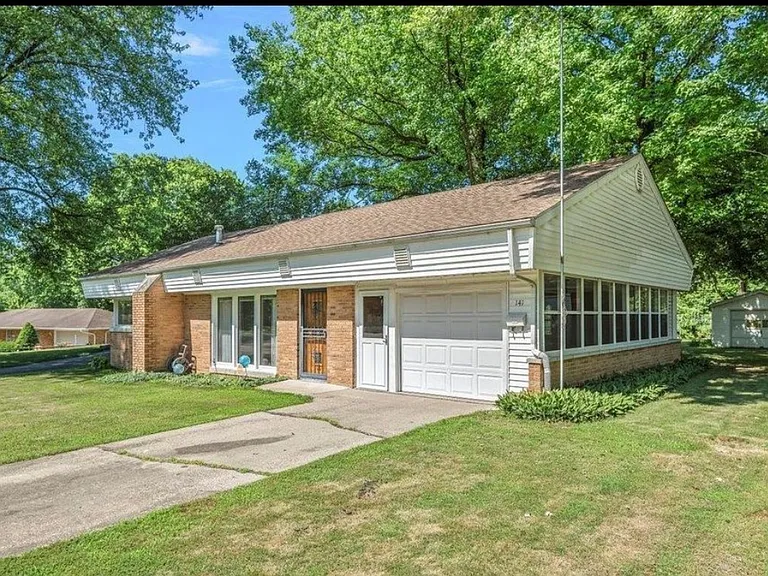 141 Circle Dr — Photo 11