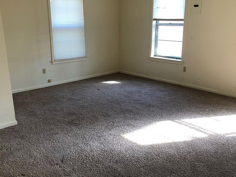 2nd image of 5108 Old Warren Rd