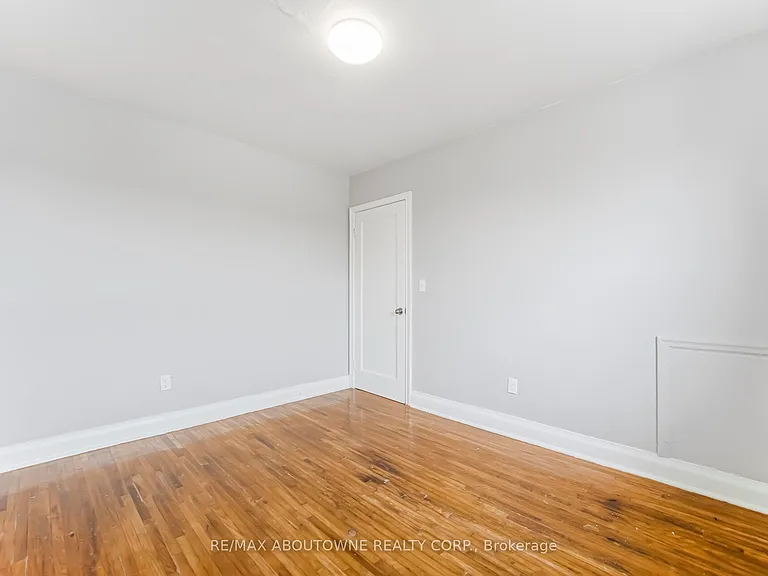1037 Churchill Ave E #7 — Photo 19