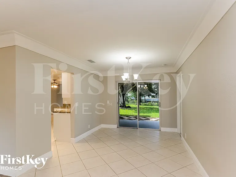 3631 NW 108th Dr — Photo 6