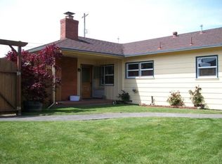 653 Pershing St, Loleta, CA 95551