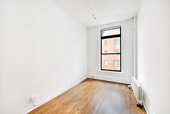 Rented by Compass | media 18