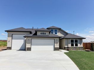 9216 W Whitecrest St, Star, ID 83669
