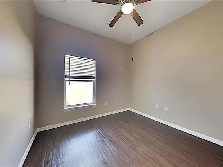 876 Hacienda Cir — Photo 11