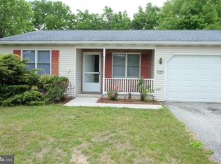 28 May Dr, Dillsburg, PA 17019